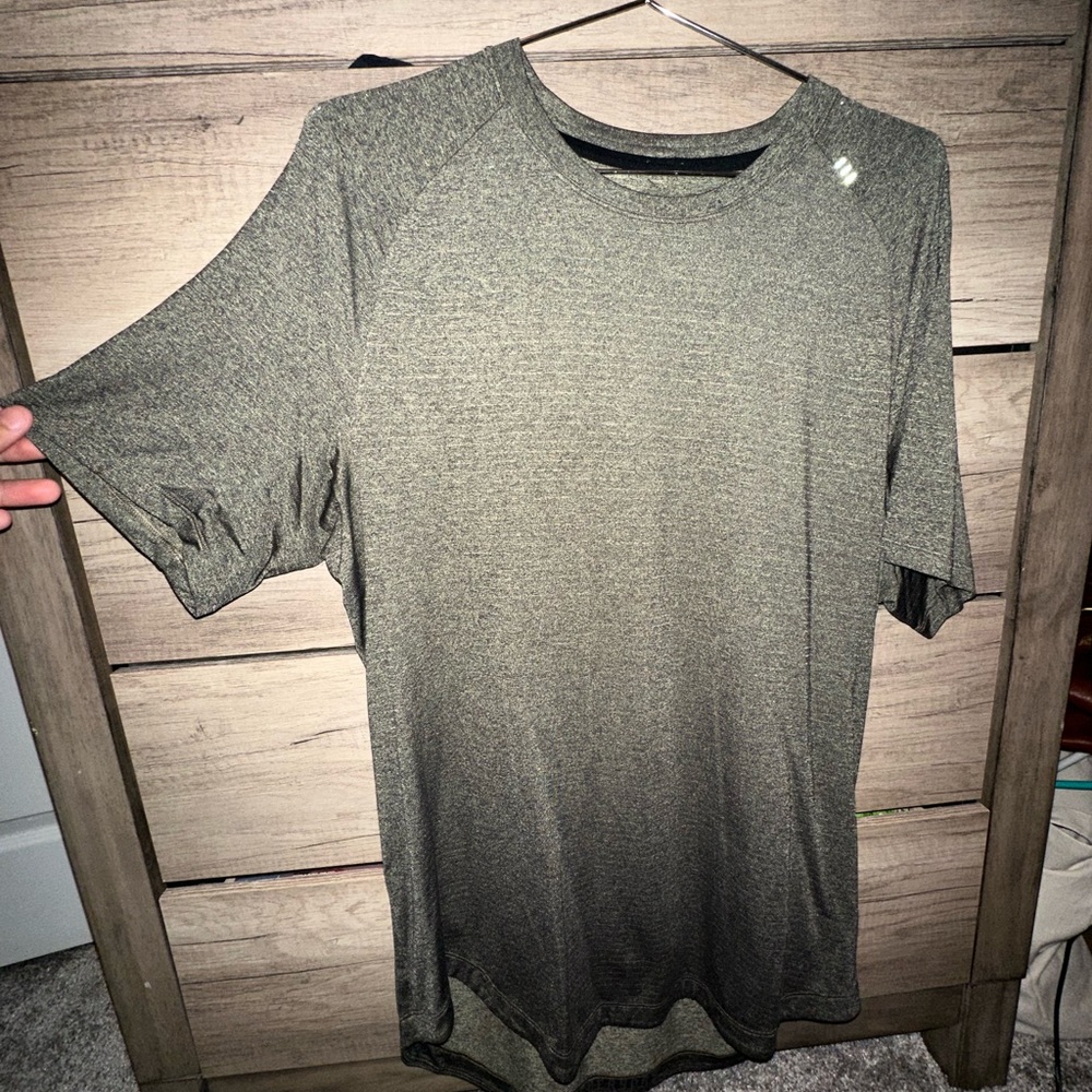 lululemon men’s drysense shirt - slightly used